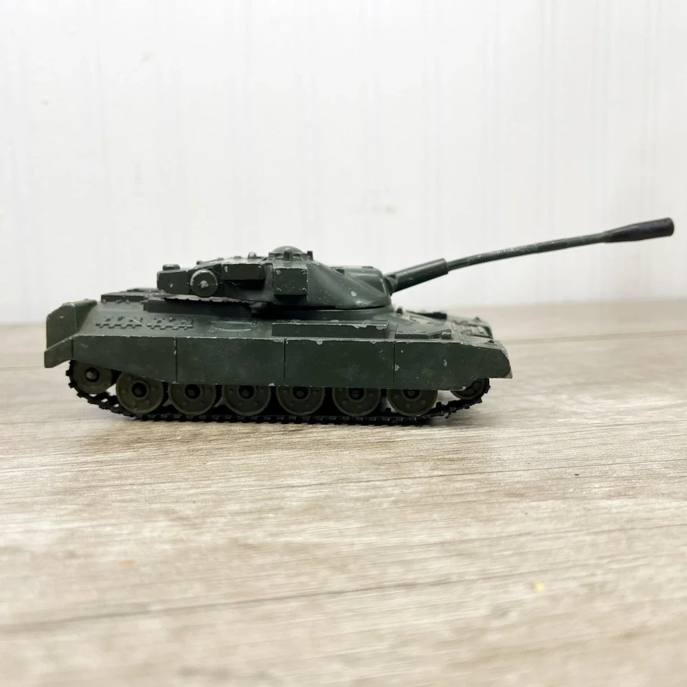 Corgi Toys Chieftain Medium Tank‎ Military Green